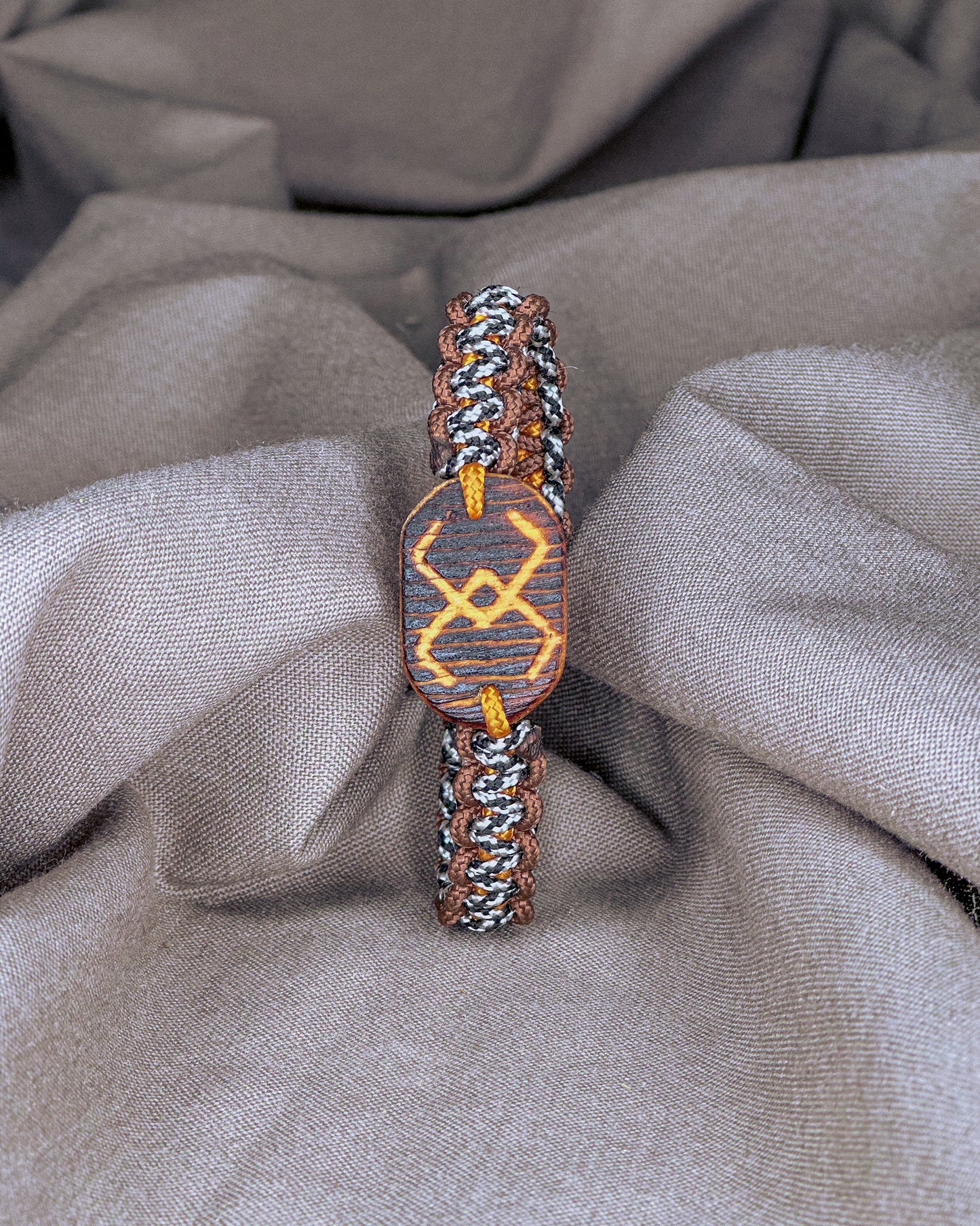 "Vėželis" Baltų apyrankė