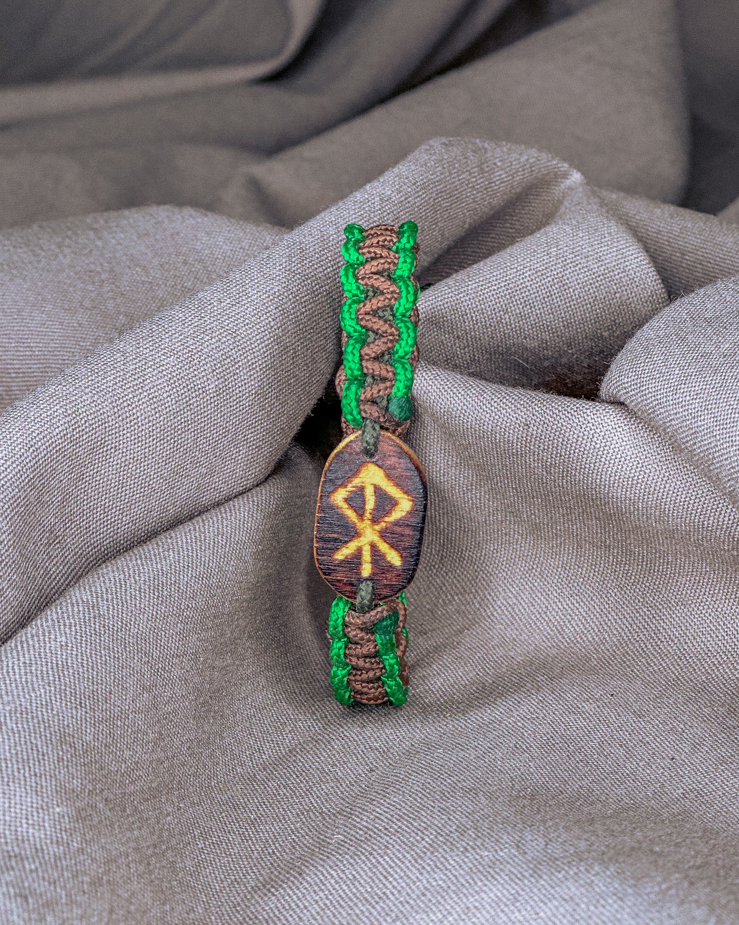 Drąsos Vikingų runų apyrankė