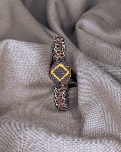 "Varnakis" Baltų apyrankė