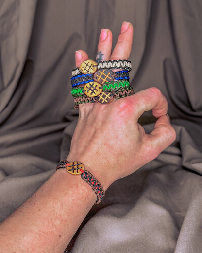 "Gyvybės medis" Baltų apyrankė