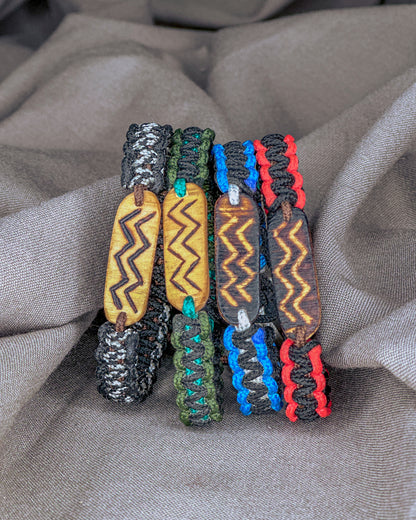 "Lankutė" Baltų apyrankė