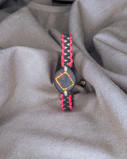 "Varnakis" Baltų apyrankė