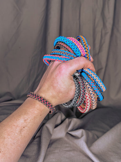 Dvispalvė apyrankė