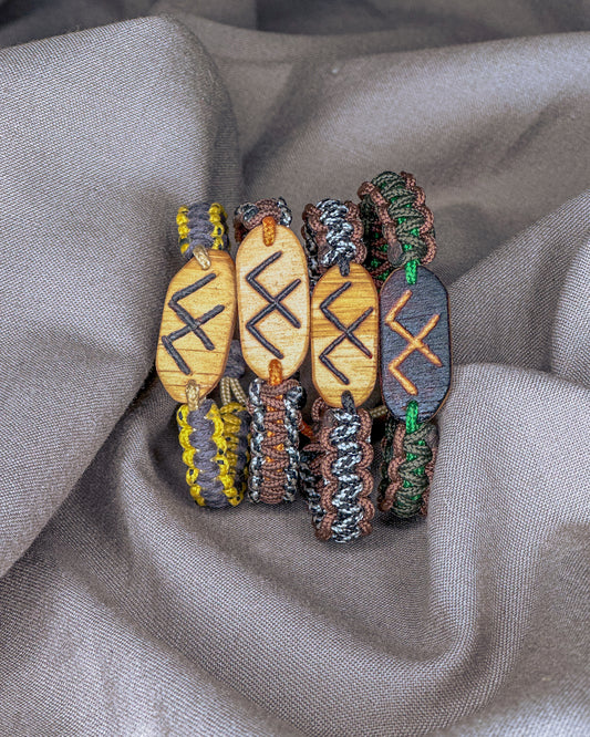 "Žirgeliai" Baltų apyrankė