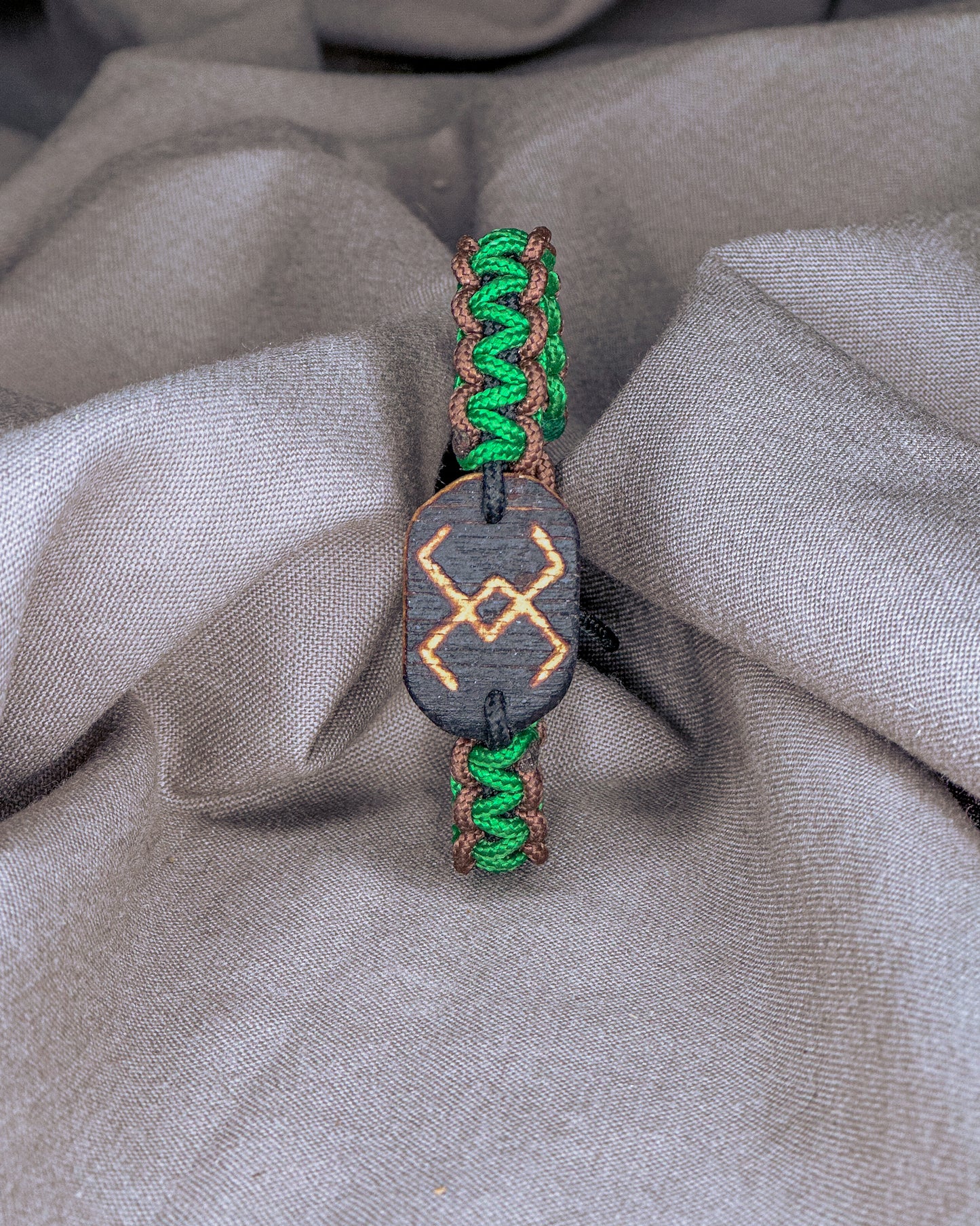 "Vėželis" Baltų apyrankė