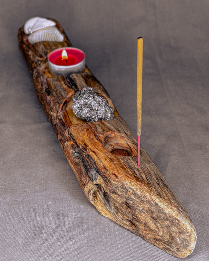 „Šventykla" Smilkalinė – žvakidė