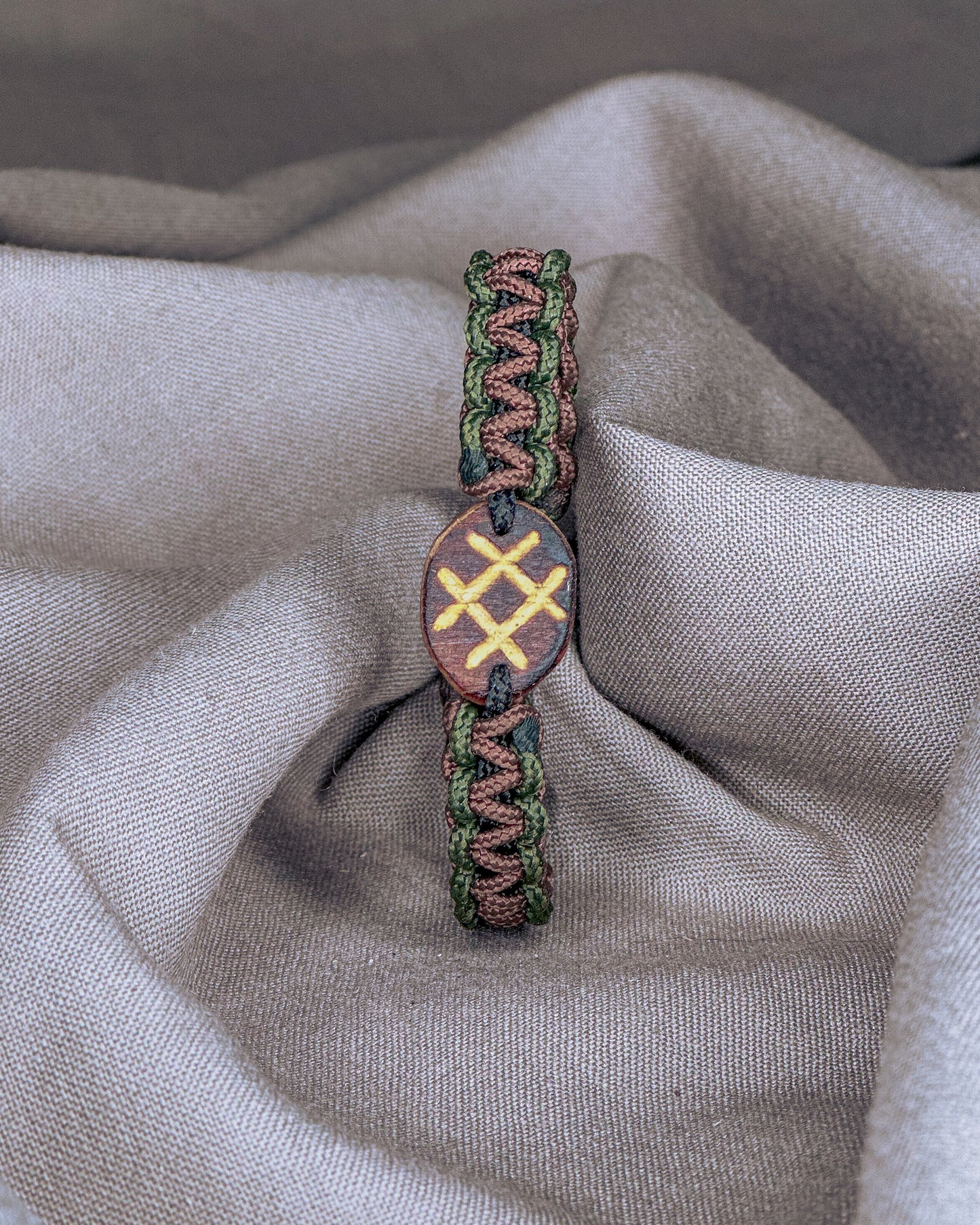 "Gyvybės medis" Baltų apyrankė