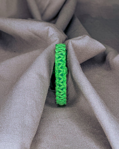 Vienspalvė apyrankė